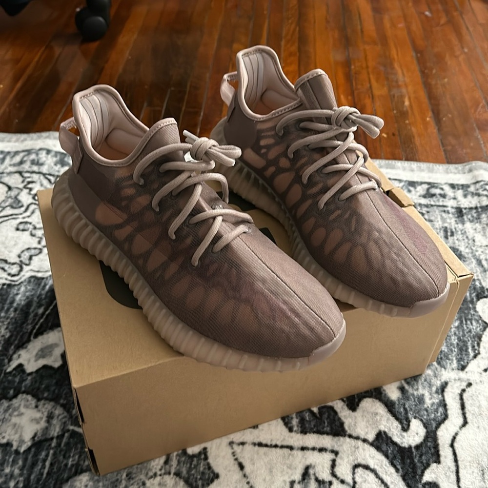 Yeezy Boost 350 Mono Mist used size 10